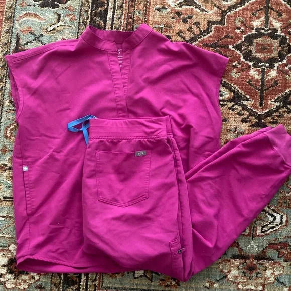 Figs Raspberry Sorbet Set - Picture 1 of 3